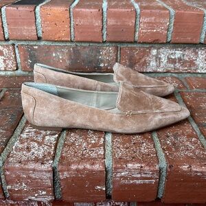 Ann Taylor Nip Top Brown Suede Leather Flat Loafers Women's Size 8.5